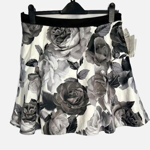 NWT Speechless Black and White Floral Mini Skirt
